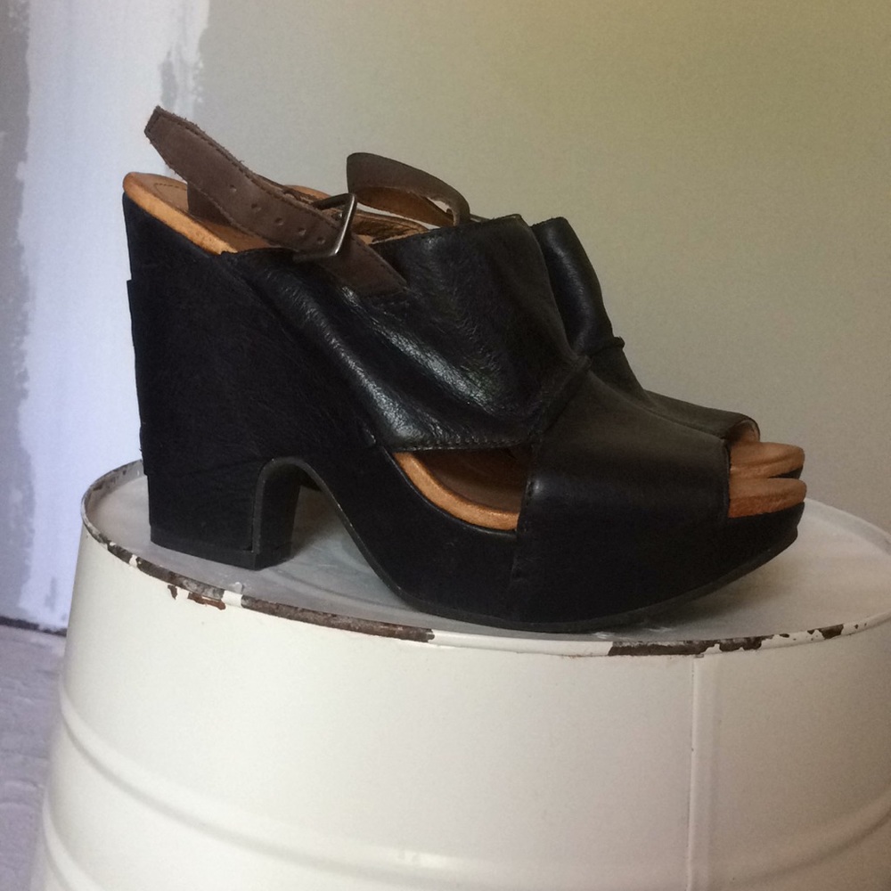 Black Platform Wedge Sandals